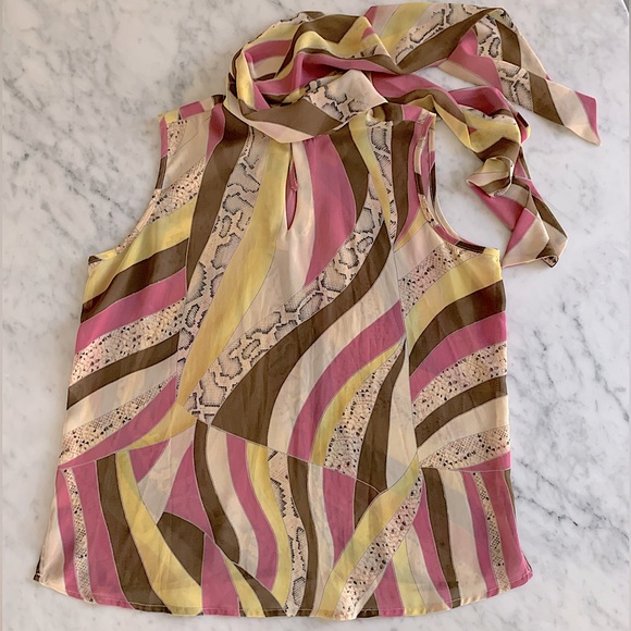 Multi muted colour with a hit of animal sleeveless top with scarf neck size M - Picture 7 of 7